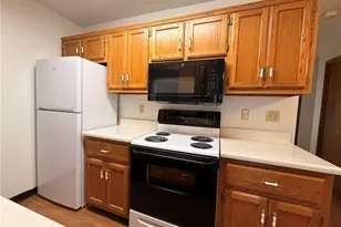 504 Holly Ct, Saxonburg Boro, PA 16056 - Photo 4