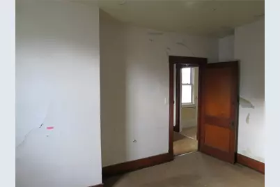 407 Linnview Ave, Pittsburgh, PA 15210 - Photo 8
