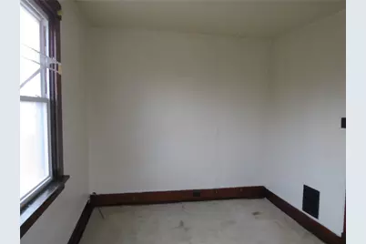 407 Linnview Ave, Pittsburgh, PA 15210 - Photo 12