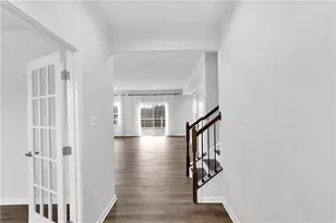 4442 Yorktown Dr, South Fayette, PA 15057 - Photo 4