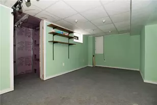 110 Idaway Dr, Ross Twp, PA 15237 - Photo 26