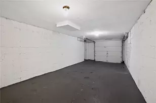 12148 Harvard Dr, Pittsburgh, PA 15235 - Photo 4