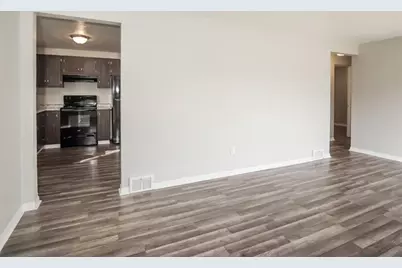3530 Pinewood Dr, West Homestead, PA 15120 - Photo 4
