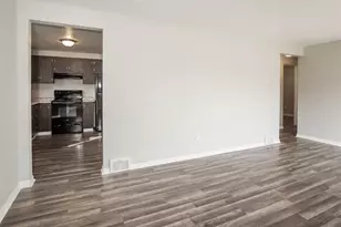 3530 Pinewood Dr, West Homestead, PA 15120 - Photo 4