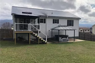 534 Madison Dr, Georges Township, PA 15478 - Photo 4