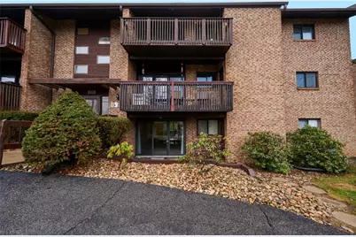 1205 Dutilh #4, Cranberry Township, PA 16066 - Photo 2