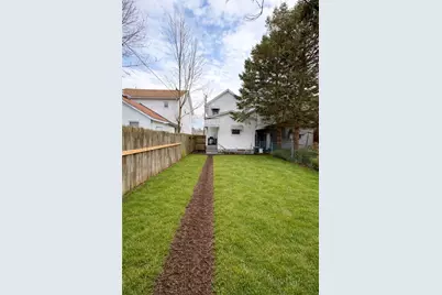 1631 3rd Ave, Arnold, PA 15068 - Photo 2