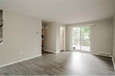 247 Golden Gate Dr, Verona, PA 15147 - Photo 6