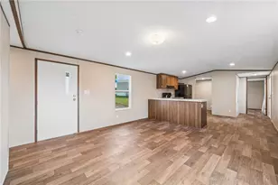 125 Laurel View Dr, Bullskin Township, PA 15666 - Photo 6