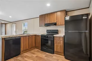 125 Laurel View Dr, Bullskin Township, PA 15666 - Photo 10