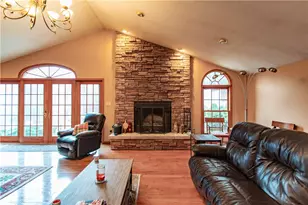 134 Kermiet Dr, Monaca, PA 15061 - Photo 12