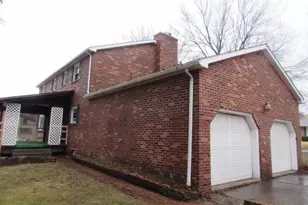 600 Hugh St, Windber, PA 15963 - Photo 4