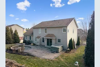 208 Murdock Way, Hempfield Township, PA 15601 - Photo 4