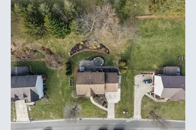 208 Murdock Way, Hempfield Township, PA 15601 - Photo 8