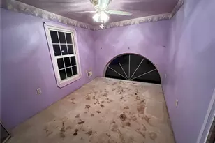 404 Triangle Dr, Kennedy Township, PA 15136 - Photo 8