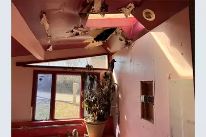 404 Triangle Dr, Kennedy Township, PA 15136 - Photo 16