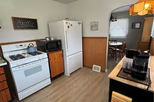 208 Woodward Ave, Brownsville, PA 15417 - Photo 14