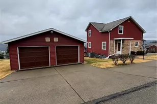 208 Woodward Ave, Brownsville, PA 15417 - Photo 2