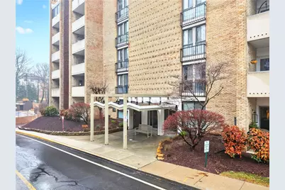 55 Highland Rd #504, Bethel Park, PA 15102 - Photo 2