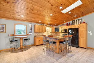 1204 Memorial Blvd, Connellsville, PA 15425 - Photo 34