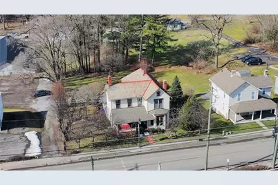 323 Franklin St, Slippery Rock, PA 16057 - Photo 2