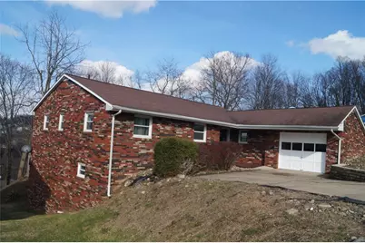 412 Jane St, Jeannette, PA 15644 - Photo 2