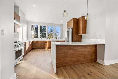 527 Grandview Ave, Pittsburgh, PA 15211 - Photo 10