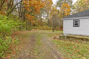 157 Clever Rd, Kennedy Township, PA 15136 - Photo 4