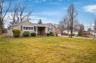 2061 Hulton Rd, Pittsburgh, PA 15147 - Photo 2