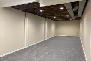 320 Charles Ave, New Kensington, PA 15068 - Photo 10