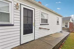 1613 Wooley Ave, New Castle, PA 16101 - Photo 6