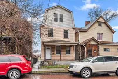 902 Robinson St, McKees Rocks, PA 15136 - Photo 1