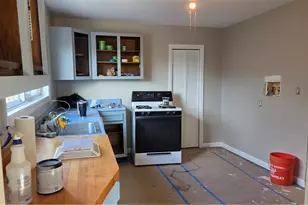 199 Broadway Ave, Lower Burrell, PA 15068 - Photo 10