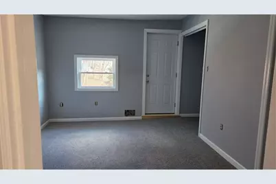 199 Broadway Avenue, Lower Burrell, PA 15068 - Photo 4