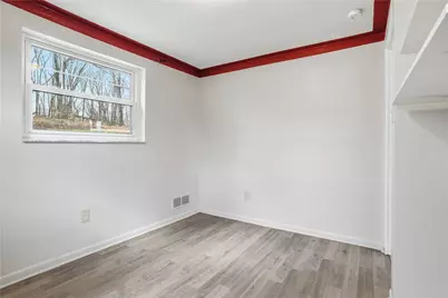 1211 Irene Ln, Pittsburgh, PA 15236 - Photo 8