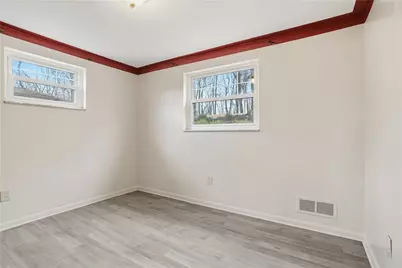 1211 Irene Ln, Pittsburgh, PA 15236 - Photo 10