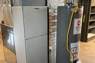 207 Hickory Way, Ellwood City, PA 16117 - Photo 12