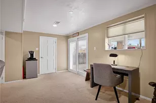 625 Ray Dr, Carnegie, PA 15106 - Photo 22