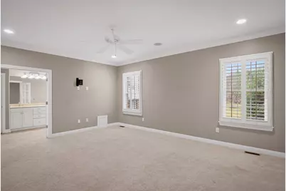 402 Georgetowne Ct, Pine Township, PA 15090 - Photo 20