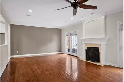 402 Georgetowne Ct, Pine Township, PA 15090 - Photo 10