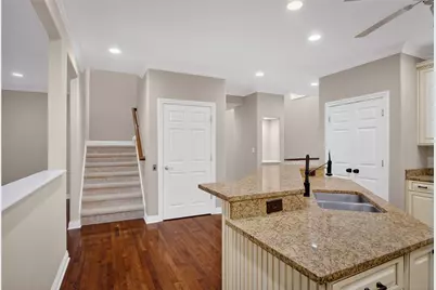 402 Georgetowne Ct, Pine Township, PA 15090 - Photo 16