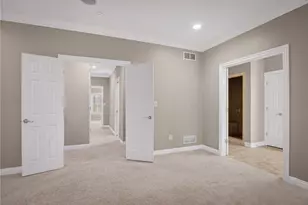 402 Georgetowne Ct, Pine Township, PA 15090 - Photo 22