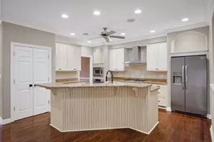 402 Georgetowne Ct, Pine Township, PA 15090 - Photo 14