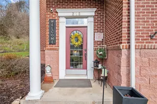 218 Prairie Ct, Buffalo Township, PA 16229 - Photo 2