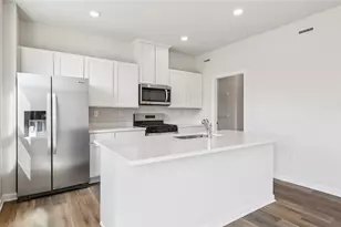 379 Leslie Farms Dr, Connoquenessing Boro, PA 16033 - Photo 10