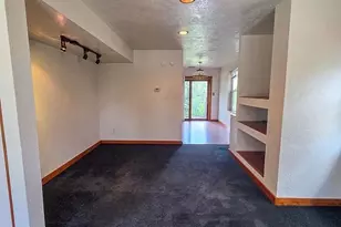 610 Dawson St, Wall Boro, PA 15148 - Photo 6