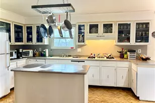 460 Woodland Hills Dr, Pittsburgh, PA 15235 - Photo 16