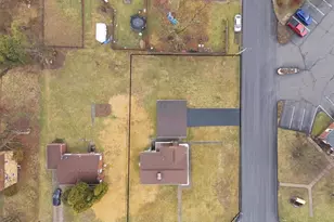 2039 Circle Drive+3 Car Garage, Hopewell Township, PA 15001 - Photo 2