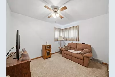 2039 Circle Drive+3 Car Garage, Hopewell Township, PA 15001 - Photo 16