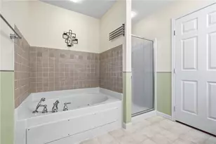 310 Village Dr, Adams Township, PA 16046 - Photo 16